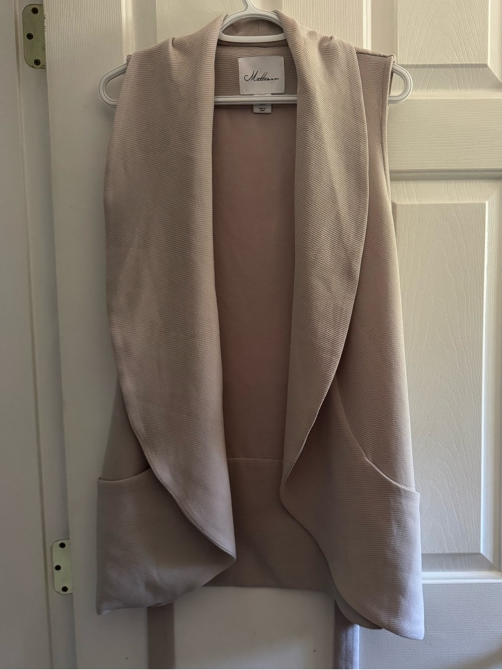 Mattesan long belted vest